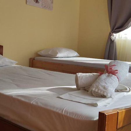 Dimitris & Vassiliki'S Apartment Посиди Екстериор снимка