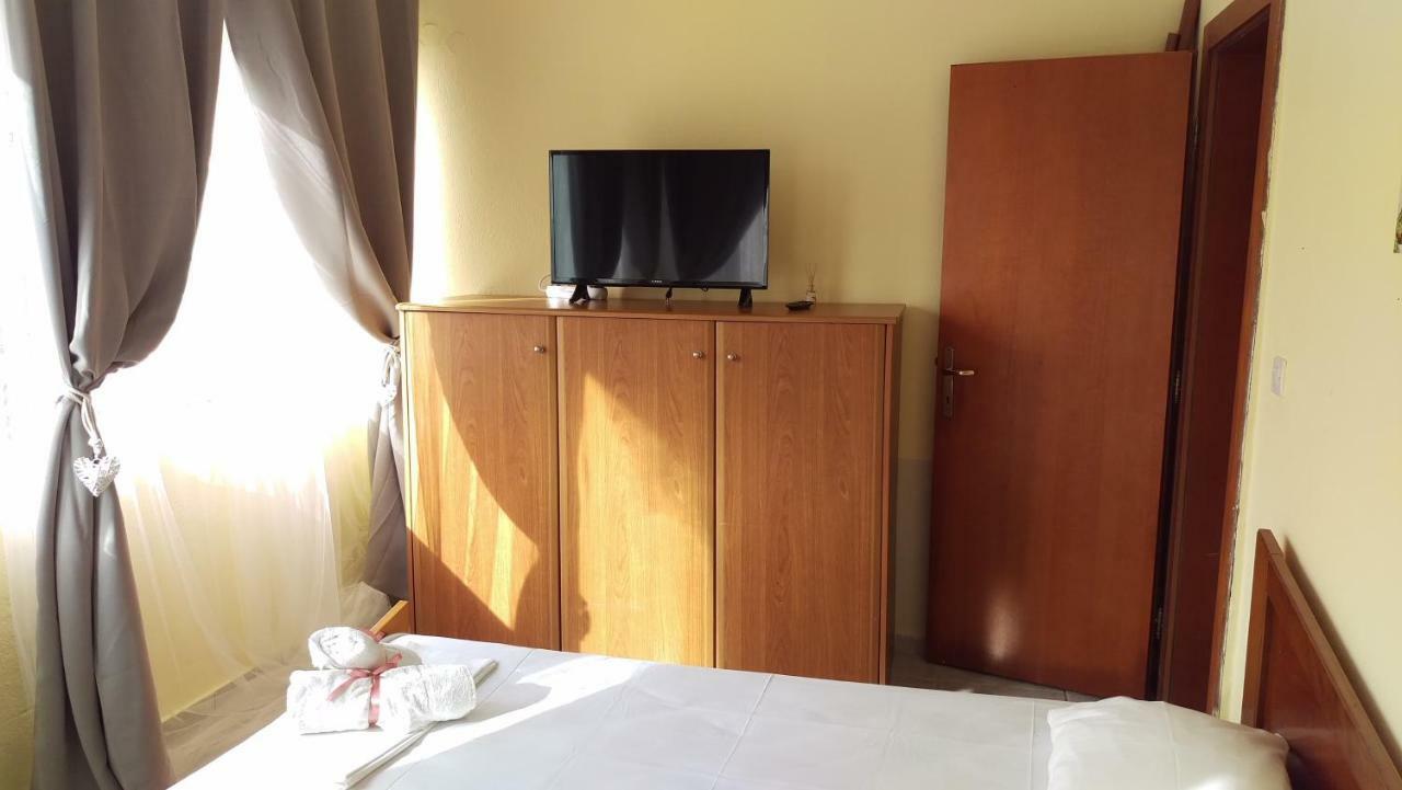 Dimitris & Vassiliki'S Apartment Посиди Екстериор снимка