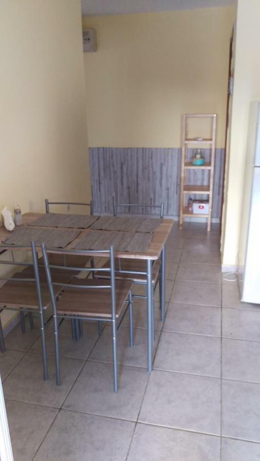 Dimitris & Vassiliki'S Apartment Посиди Екстериор снимка