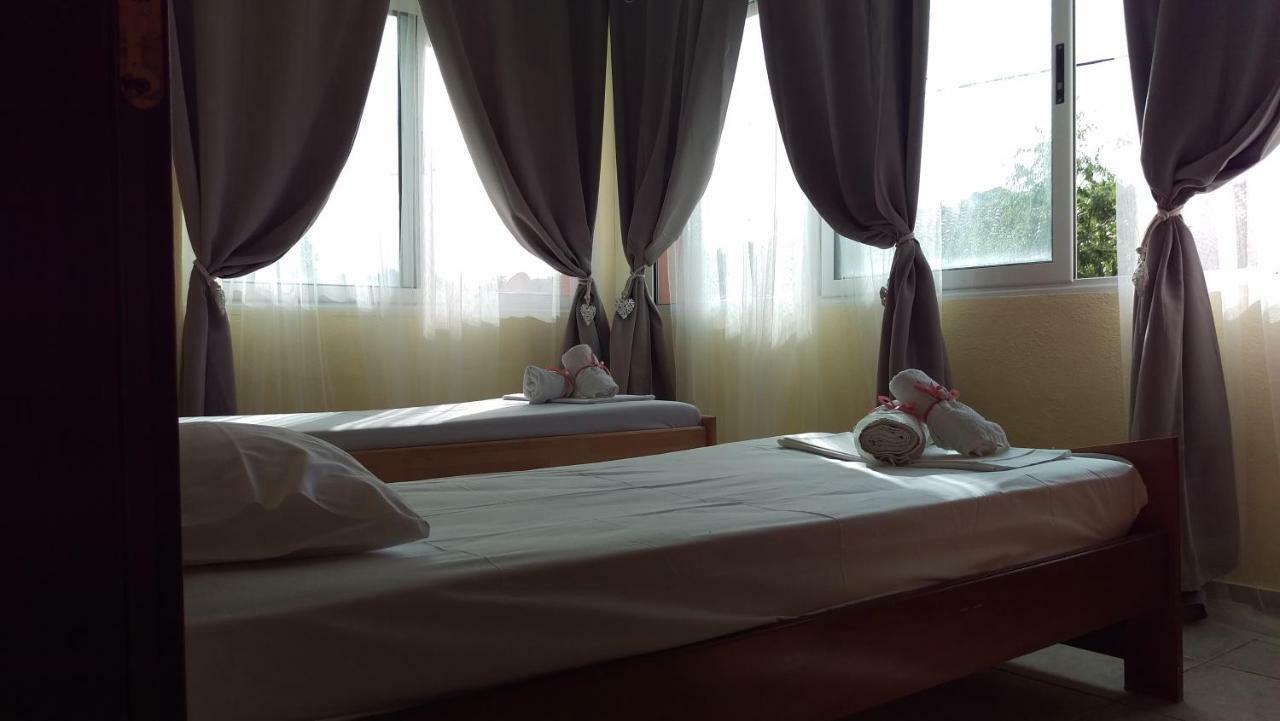 Dimitris & Vassiliki'S Apartment Посиди Екстериор снимка
