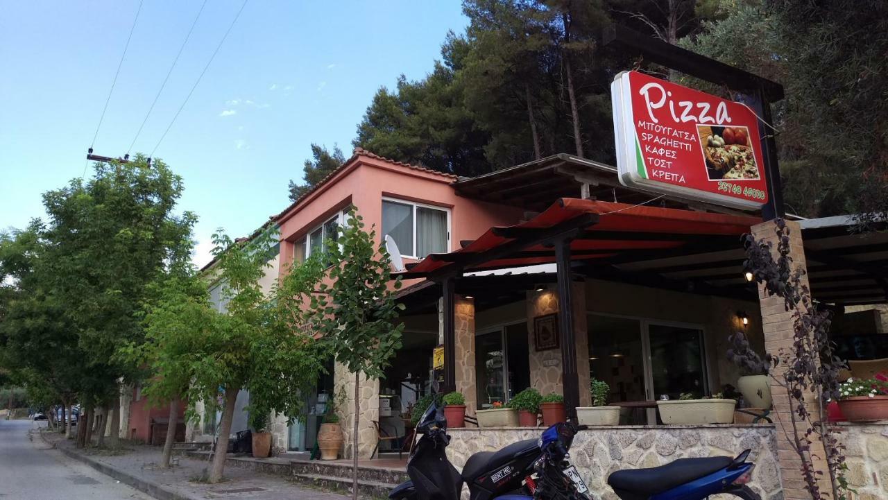 Dimitris & Vassiliki'S Apartment Посиди Екстериор снимка