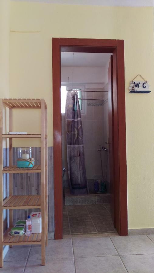 Dimitris & Vassiliki'S Apartment Посиди Екстериор снимка